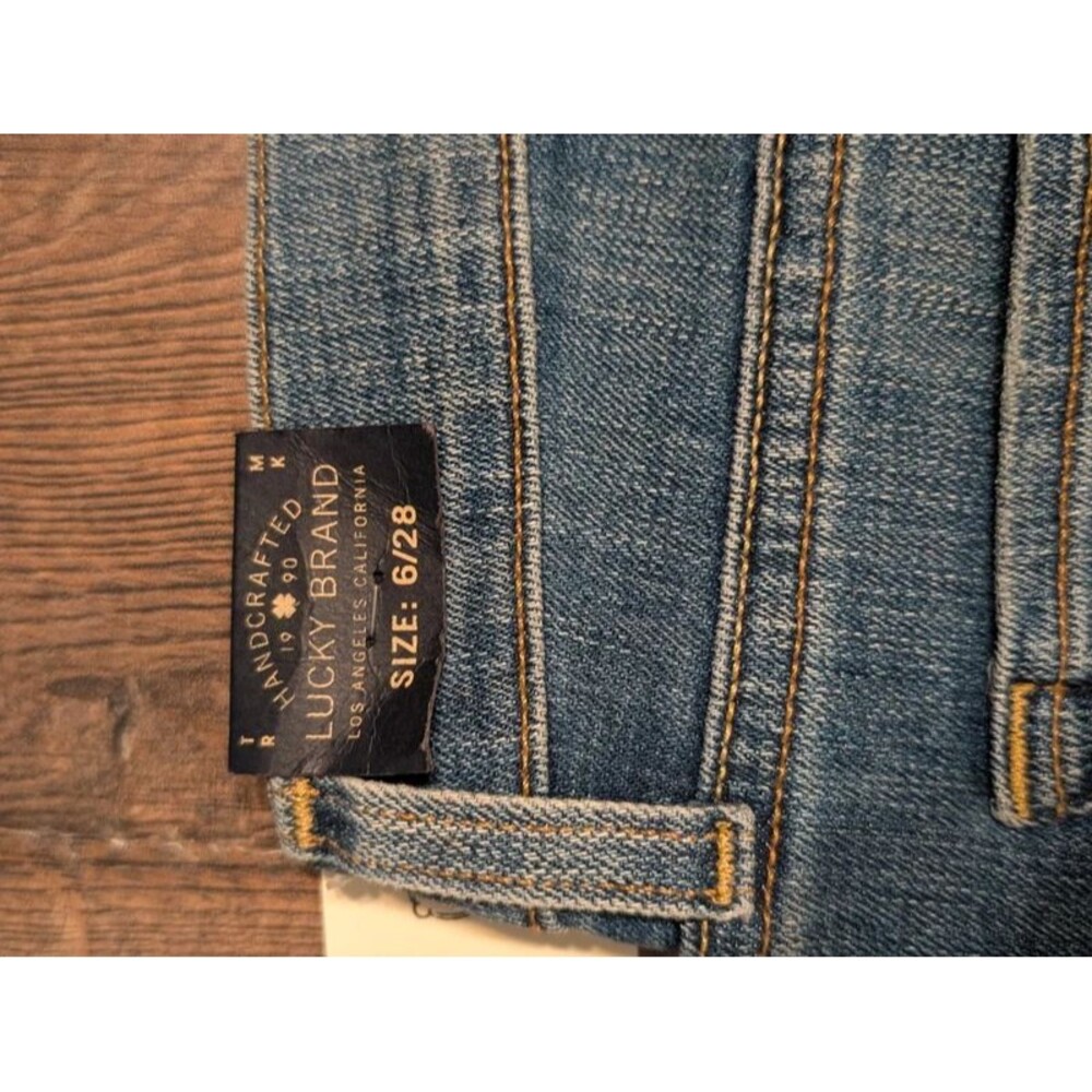 NWT Lucky Brand Sienna Slim Boyfriend Jeans Women's Size 6/28 Medium Wash - Picture 13 of 13